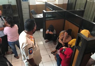 Diduga Tempat Esek-esek, 11 Wanita Diamankan Satpol PP di Kawasan Jondul Pekanbaru